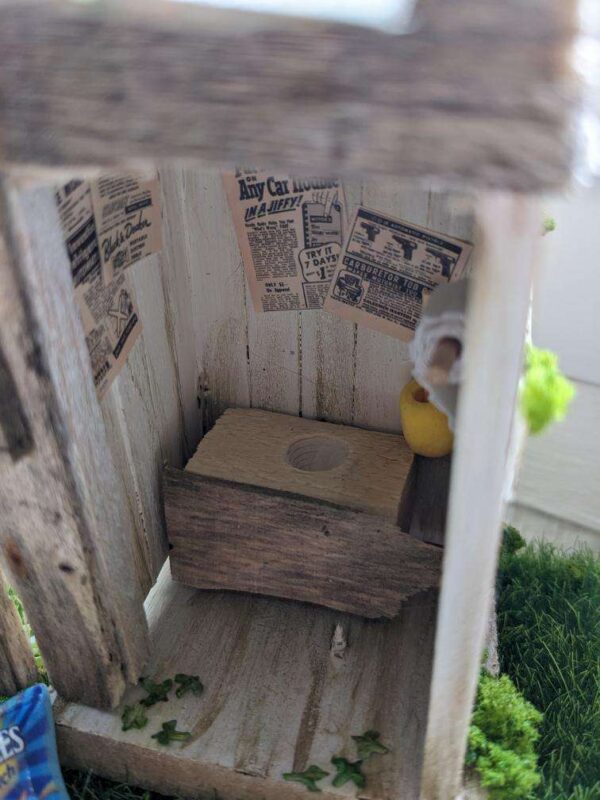 petit toilette extérieur